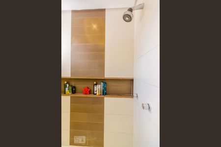 Casa para alugar com 420m², 4 quartos e 9 vagas Casa para alugar com 420m², 4 quartos e 9 vagasSuite