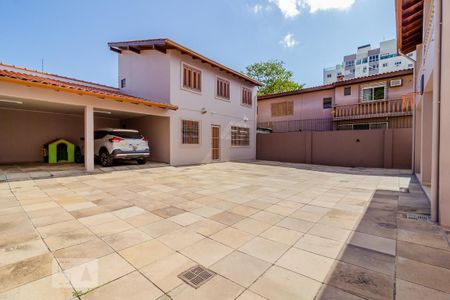 Casa para alugar com 420m², 4 quartos e 9 vagas Casa para alugar com 420m², 4 quartos e 9 vagasQuintal