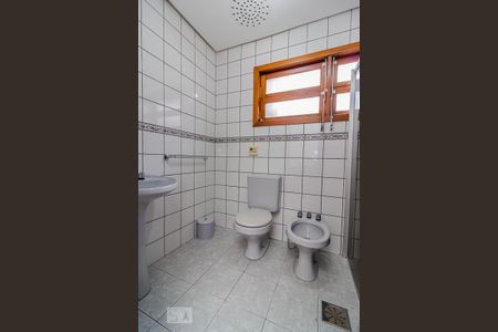 Casa para alugar com 420m², 4 quartos e 9 vagas Casa para alugar com 420m², 4 quartos e 9 vagasSuite