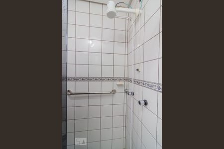 Casa para alugar com 420m², 4 quartos e 9 vagas Casa para alugar com 420m², 4 quartos e 9 vagasSuite