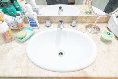 Apartamento à venda com 76m², 2 quartos e 1 vagaBanheiro da Suíte