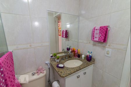 Apartamento à venda com 76m², 2 quartos e 1 vagaBanheiro Social