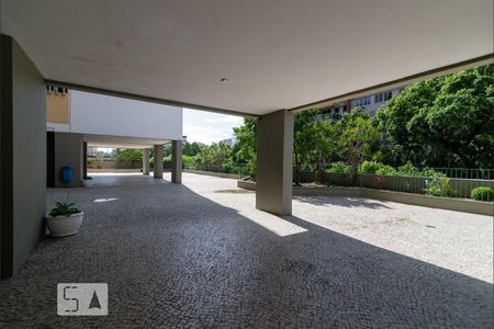 Apartamento à venda com 76m², 2 quartos e 1 vagaÁrea Comum - Playground