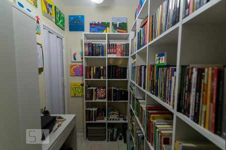 Apartamento à venda com 76m², 2 quartos e 1 vagaQuarto de Serviço