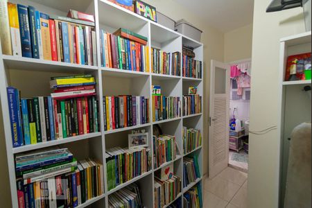 Apartamento à venda com 76m², 2 quartos e 1 vagaQuarto de Serviço