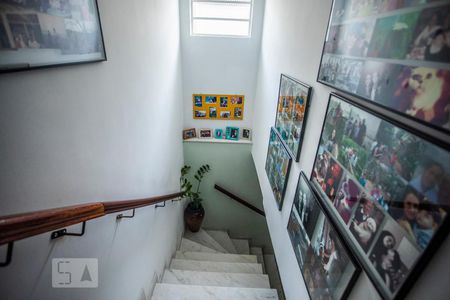 Escadas de casa à venda com 3 quartos, 169m² em Parque Jabaquara, São Paulo
