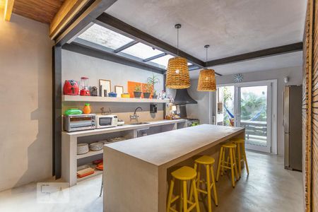 Casa à venda com 230m², 3 quartos e 1 vagaCozinha