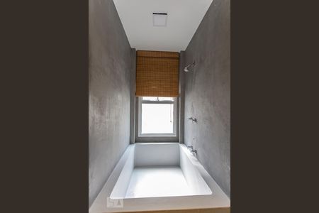 Casa à venda com 230m², 3 quartos e 1 vagaBanheiro Suíte 1