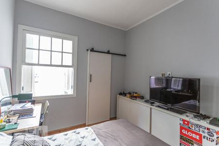 Casa à venda com 230m², 3 quartos e 1 vagaSuíte 2