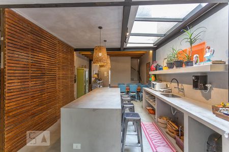 Casa à venda com 230m², 3 quartos e 1 vagaCozinha