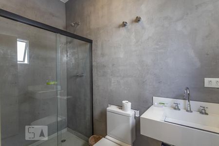 Casa à venda com 230m², 3 quartos e 1 vagaBanheiro Suíte 3