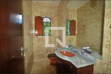 Casa à venda com 800m², 4 quartos e 5 vagas Casa à venda com 800m², 4 quartos e 5 vagasLavabo