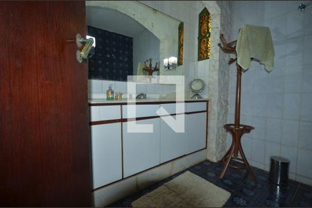 Casa à venda com 800m², 4 quartos e 5 vagas Casa à venda com 800m², 4 quartos e 5 vagasBanheiro da Suíte