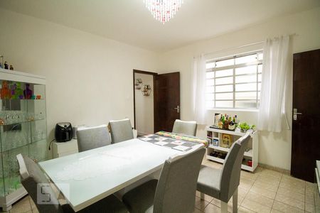 Casa à venda com 250m², 2 quartos e 3 vagasSala de Jantar 