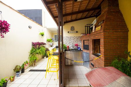 Casa à venda com 250m², 2 quartos e 3 vagasChurrasqueira