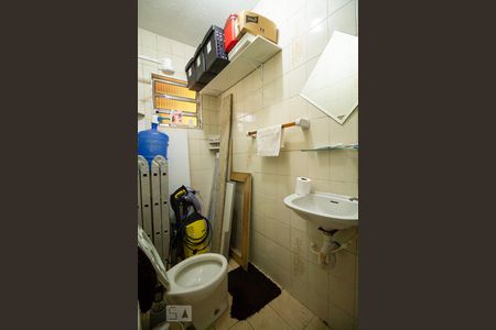 Casa à venda com 250m², 2 quartos e 3 vagasEdícula Banheiro 