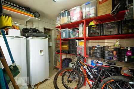 Casa à venda com 250m², 2 quartos e 3 vagasEdícula 