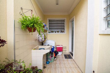 Casa à venda com 250m², 2 quartos e 3 vagasLavanderia 