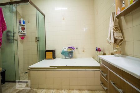 Casa à venda com 250m², 2 quartos e 3 vagasBanheiro