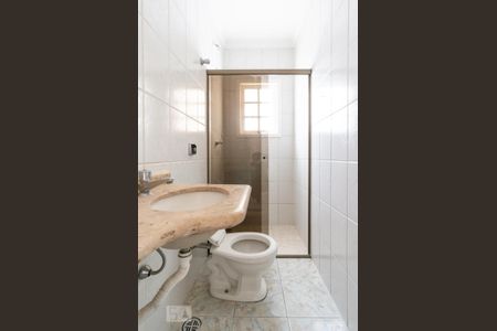 Casa à venda com 126m², 3 quartos e 3 vagasBanheiro