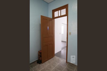 Casa para alugar com 100m², 2 quartos e 3 vagasBanheiro 2