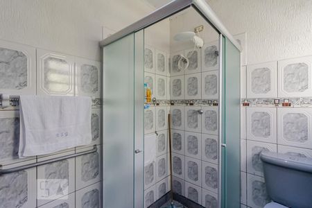 Casa à venda com 256m², 3 quartos e 3 vagasBanheiro 