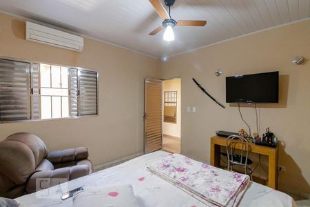 Casa à venda com 256m², 3 quartos e 3 vagasQuarto 2 