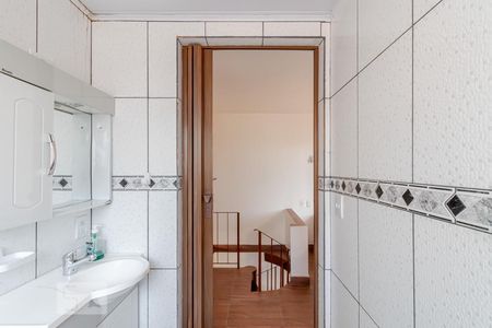 Casa à venda com 256m², 3 quartos e 3 vagasBanheiro da Suíte 