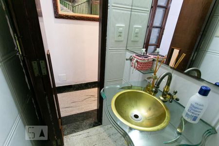 Casa à venda com 104m², 3 quartos e 3 vagasLavabo