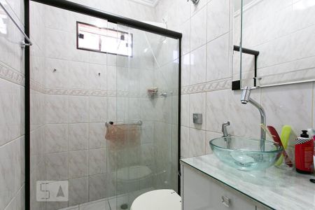 Casa à venda com 104m², 3 quartos e 3 vagasBanheiro Social