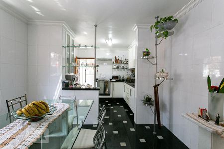 Casa à venda com 104m², 3 quartos e 3 vagasCozinha