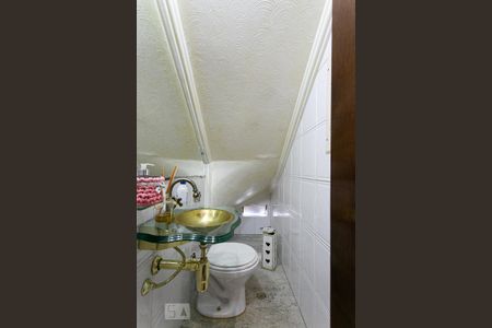 Casa à venda com 104m², 3 quartos e 3 vagasLavabo