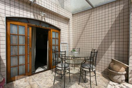 Casa à venda com 104m², 3 quartos e 3 vagasVaranda Gourmet