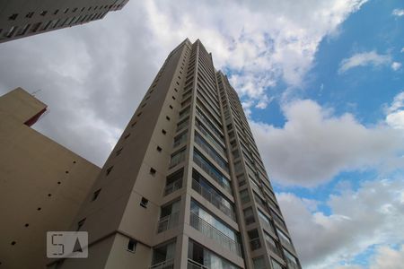 Apartamento para alugar com 67m², 2 quartos e 1 vagaFachada