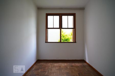 Quarto 1  de apartamento à venda com 2 quartos, 76m² em Rio Branco, Porto Alegre