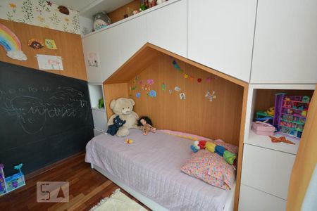 Apartamento à venda com 152m², 3 quartos e 3 vagas Apartamento à venda com 152m², 3 quartos e 3 vagasQuarto 1