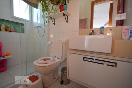 Apartamento à venda com 152m², 3 quartos e 3 vagas Apartamento à venda com 152m², 3 quartos e 3 vagasBanheiro da Suíte 2