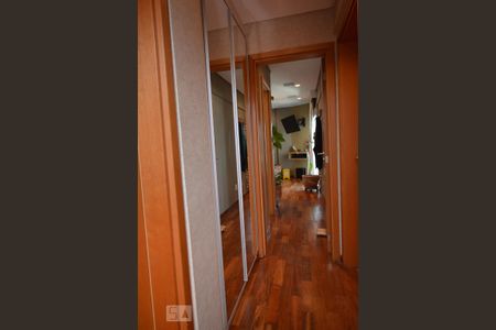 Apartamento à venda com 152m², 3 quartos e 3 vagas Apartamento à venda com 152m², 3 quartos e 3 vagasCorredor