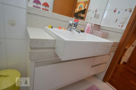 Apartamento à venda com 152m², 3 quartos e 3 vagas Apartamento à venda com 152m², 3 quartos e 3 vagasBanheiro da Suíte 1