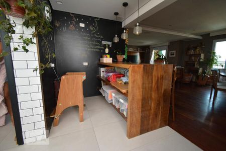 Apartamento à venda com 152m², 3 quartos e 3 vagas Apartamento à venda com 152m², 3 quartos e 3 vagasCozinha