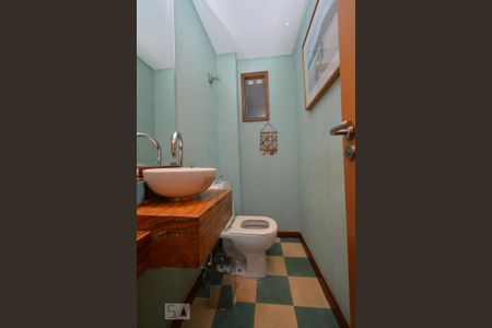 Apartamento à venda com 152m², 3 quartos e 3 vagas Apartamento à venda com 152m², 3 quartos e 3 vagasLavabo