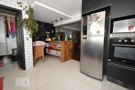 Apartamento à venda com 152m², 3 quartos e 3 vagas Apartamento à venda com 152m², 3 quartos e 3 vagasCozinha