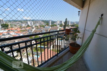 Apartamento à venda com 152m², 3 quartos e 3 vagas Apartamento à venda com 152m², 3 quartos e 3 vagasVaranda