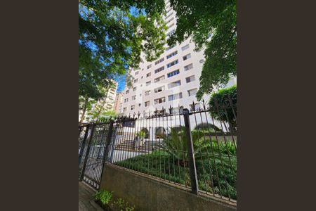 Apartamento à venda com 110m², 3 quartos e 1 vagaFachada