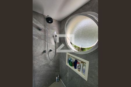 Apartamento à venda com 110m², 3 quartos e 1 vagaBanheiro da Suíte 1 e 2