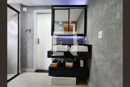 Apartamento à venda com 110m², 3 quartos e 1 vagaBanheiro da Suíte 1 e 2