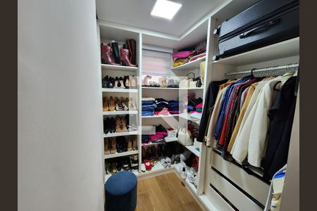 Apartamento à venda com 110m², 3 quartos e 1 vagaCloset da suíte master