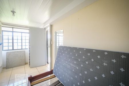 Quarto de casa para alugar com 1 quarto, 36m² em Campo Comprido, Curitiba