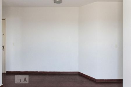 Sala de apartamento para alugar com 2 quartos, 50m² em Jardim Três Marias, São Paulo