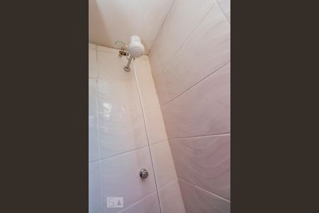 Banheiro  de apartamento à venda com 1 quarto, 60m² em Rubem Berta, Porto Alegre